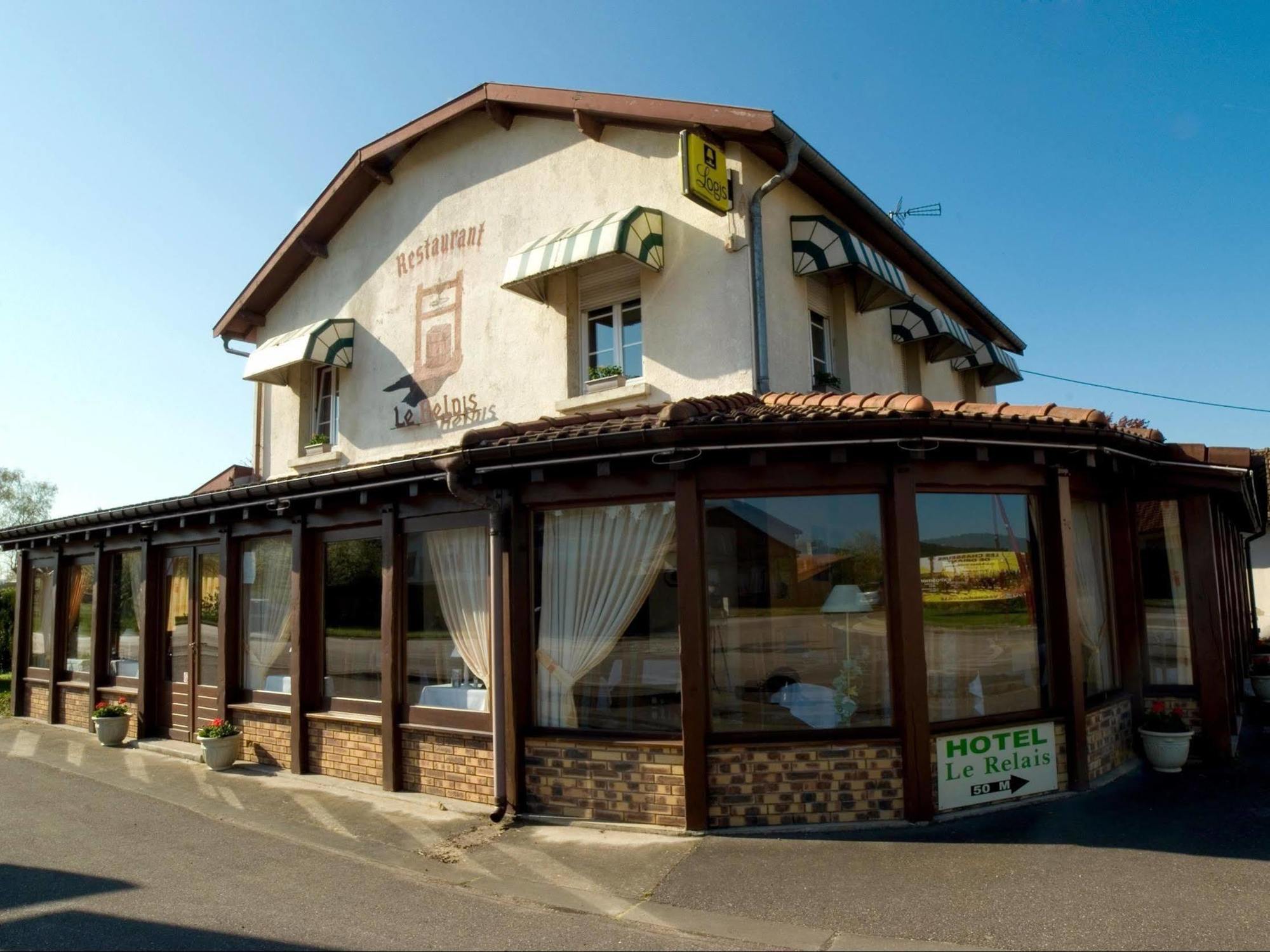 Logis Le Relais De Vacherauville Exterior photo